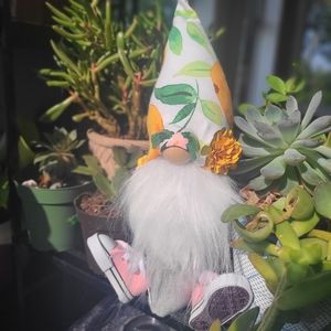 Peaches Gnome with pink shoes - Handmade